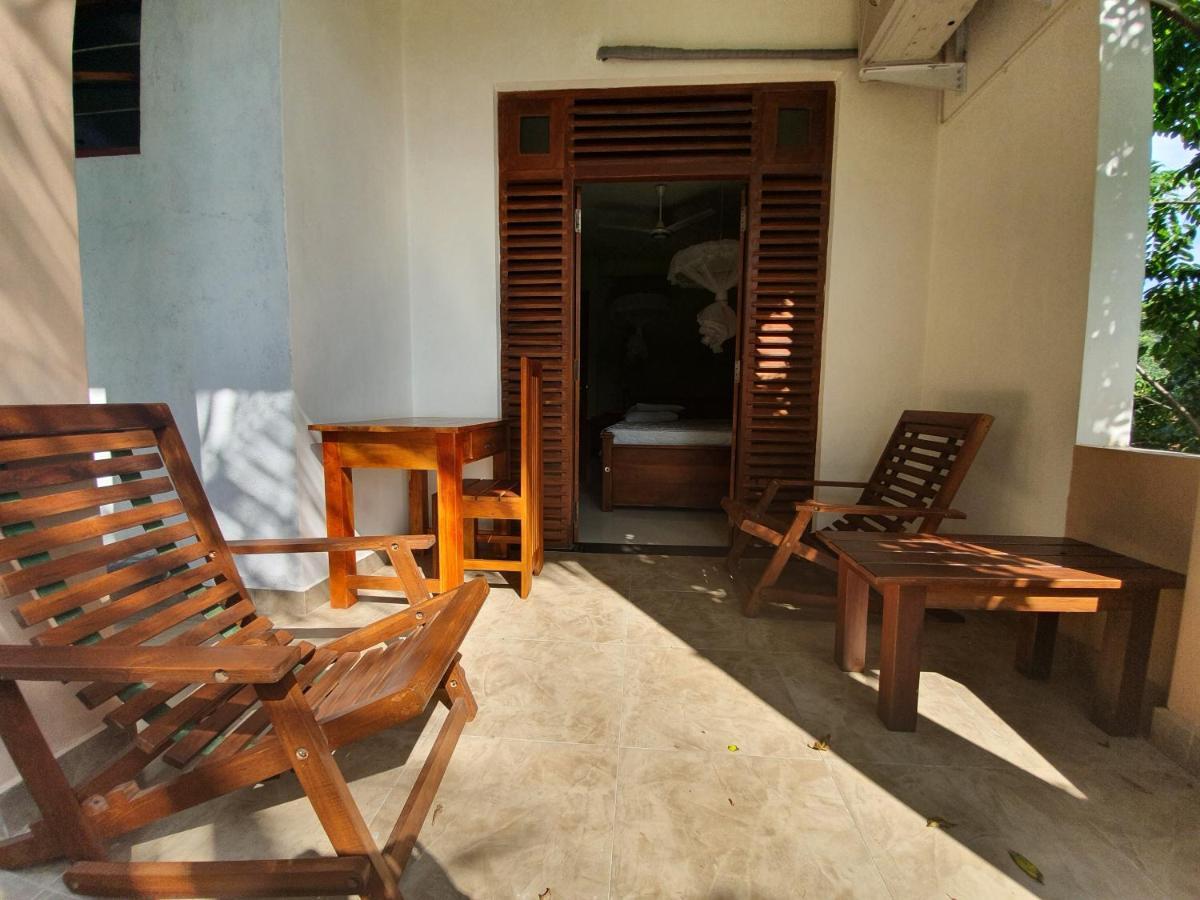 Ambel Homestay Anuradhapura Esterno foto